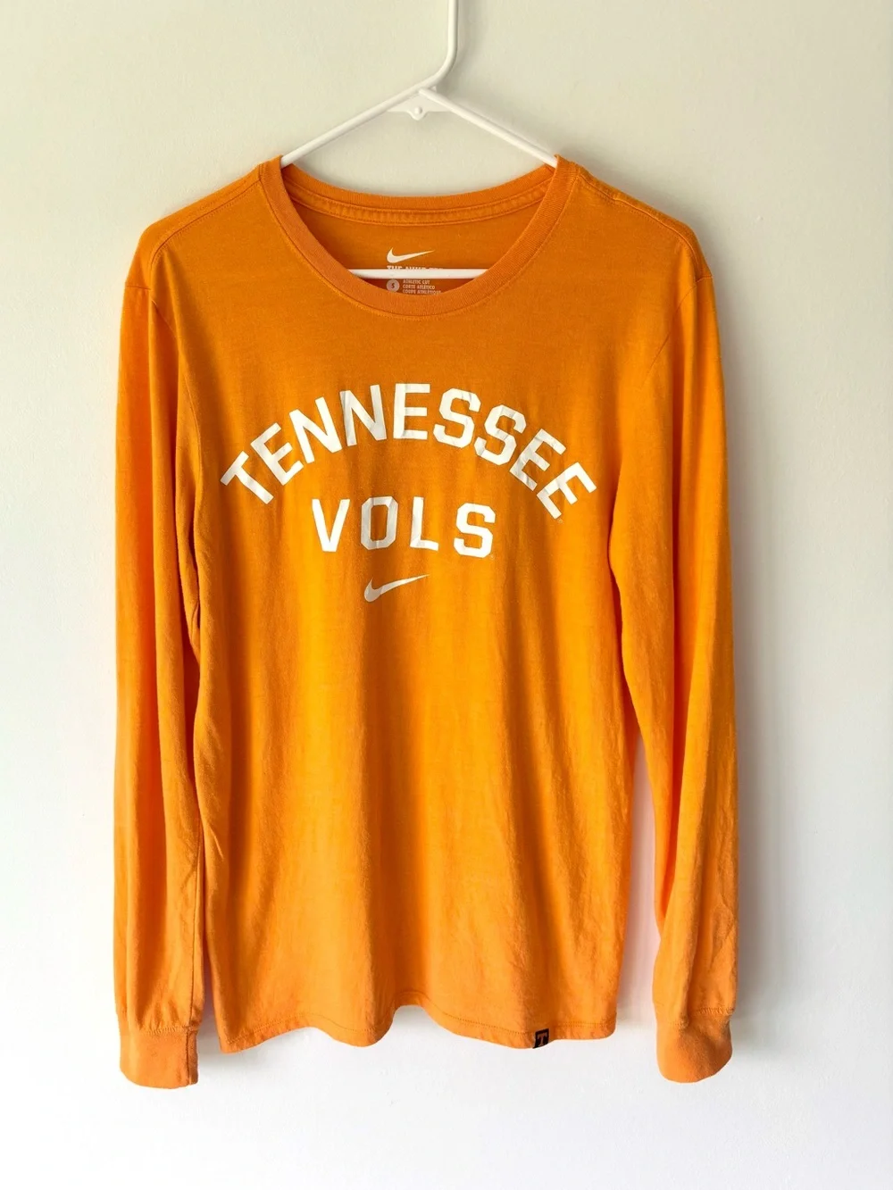 Nike Tennessee Volunteers Tennessee Orange Long Sleeve T-Shirt Athletic Cut